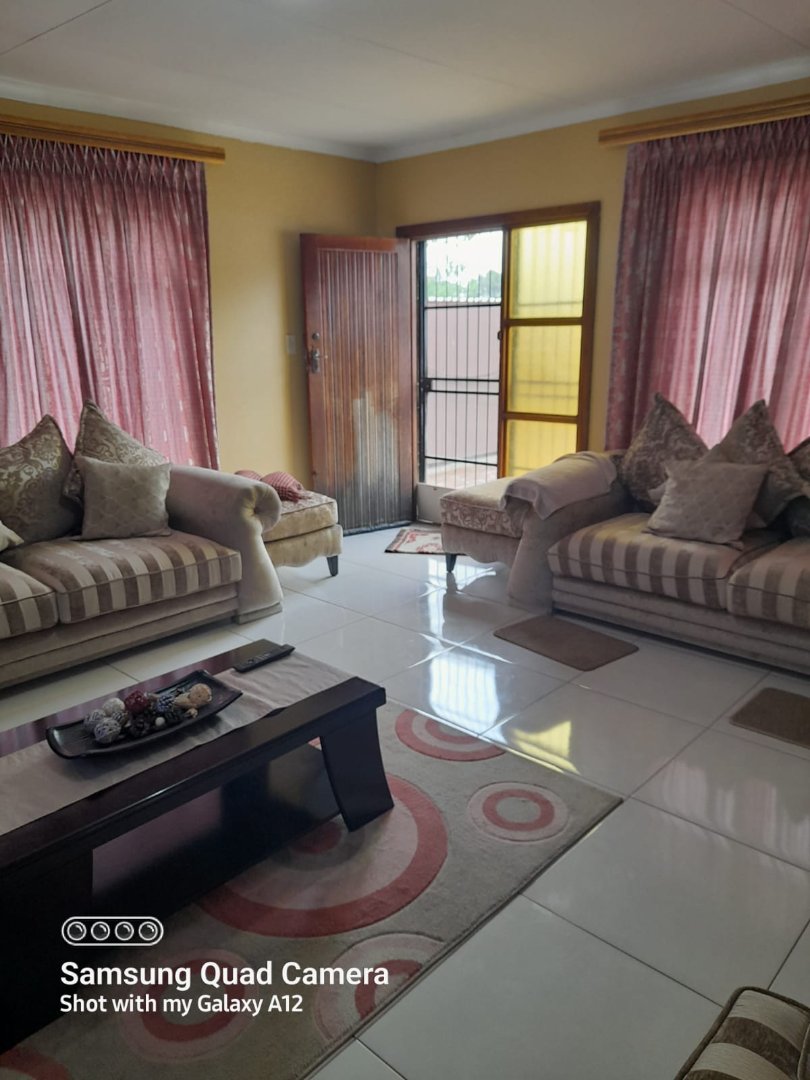 3 Bedroom Property for Sale in Lakeview Free State
